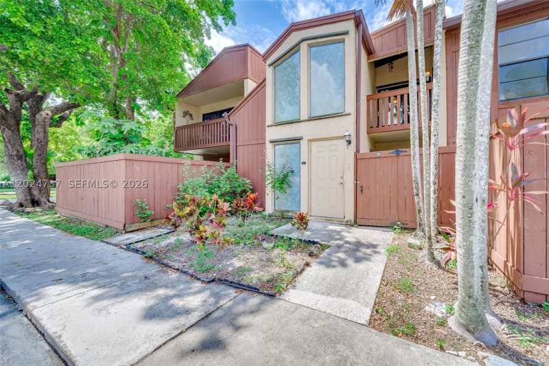 3 bedroom Condominium at 6547 SW 116th Pl C, Snapper Village Condo Pha, Miami — photo 1