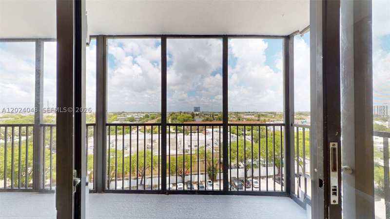 1 bedroom Condominium at 20100 W Country Club Dr 801, Bonavida Condo, Aventura — photo 1