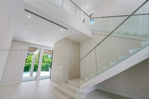 9405 SW 72nd Ct, Pinecrest FL - photo 17 of 49