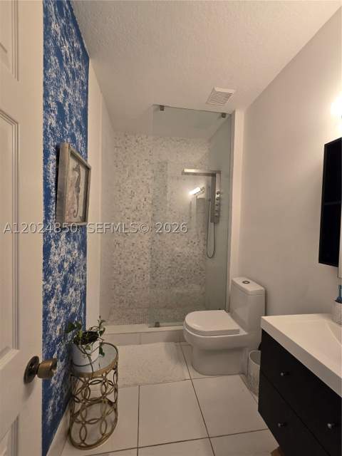 1236 NE 32nd Ave, Homestead FL - photo 11 of 41
