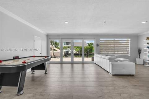 1261 NE 82nd St, Miami FL - photo 18 of 56
