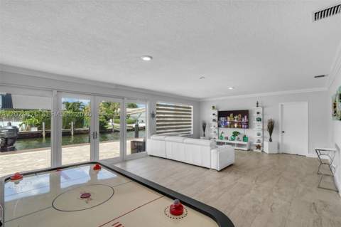 1261 NE 82nd St, Miami FL - photo 22 of 56