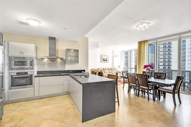 2 bedroom Condominium at 18201 Collins Ave 3707, Trump Royale Condo, Sunny Isles Beach — photo 5