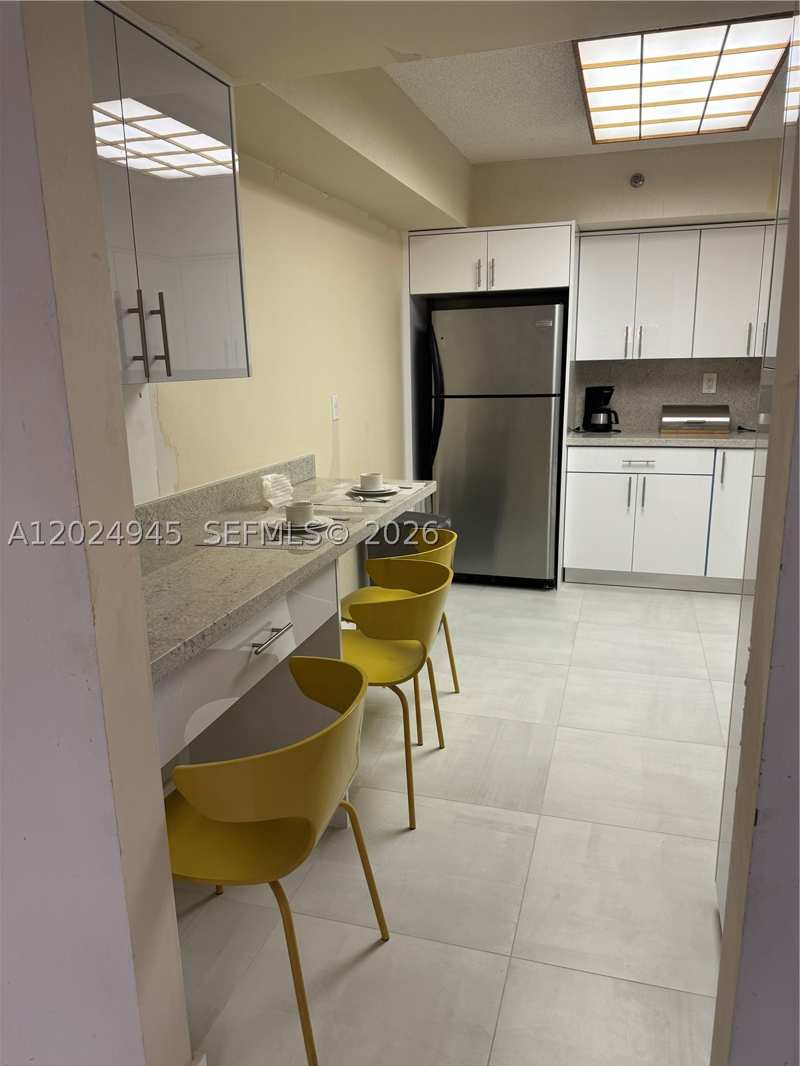 2 bedroom Condominium at 3600 Mystic Pointe Dr 208, Mystic Pointe Condo No On, Aventura — photo 1