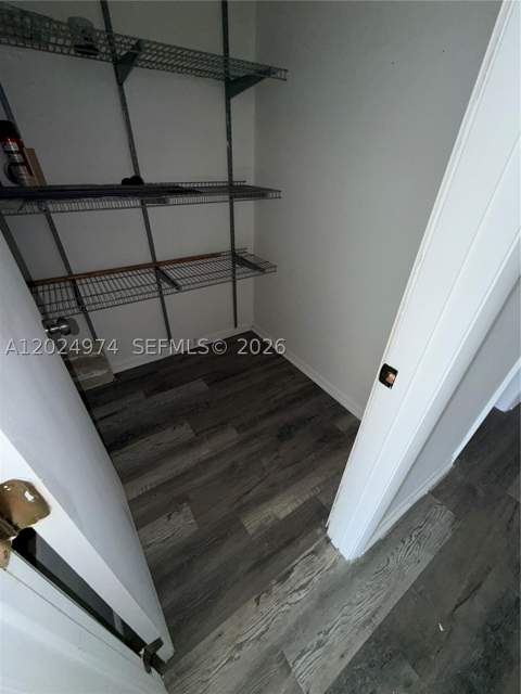 1470 NE 125th Ter 605, North Miami FL - photo 9 of 16