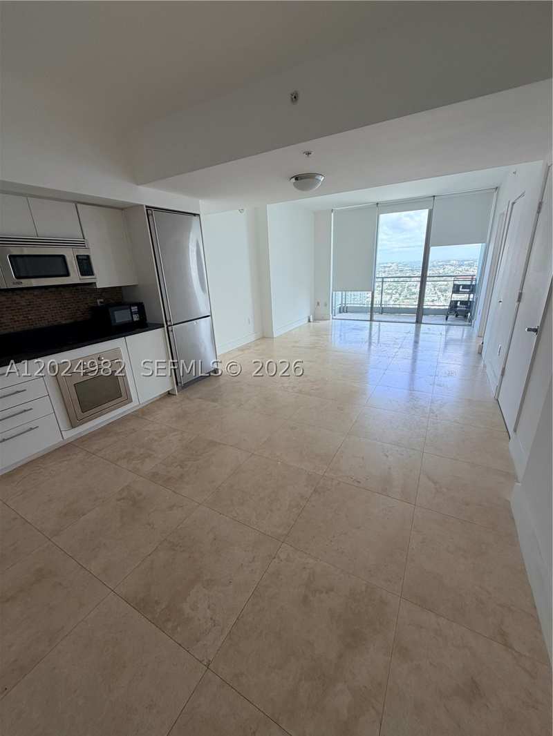 1 bedroom Condominium at 92 SW 3rd St 3909, Mint Condo, Miami — photo 1