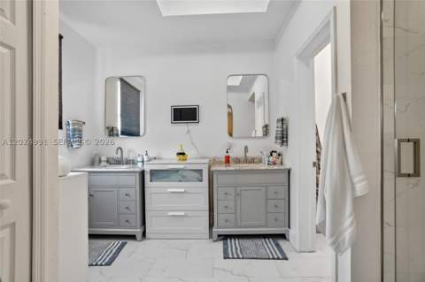 16651 SW 79th Ter, Miami FL - photo 13 of 34
