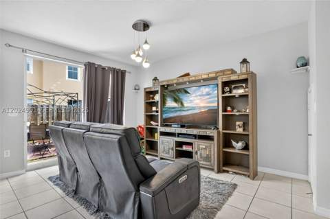 16651 SW 79th Ter, Miami FL - photo 15 of 34