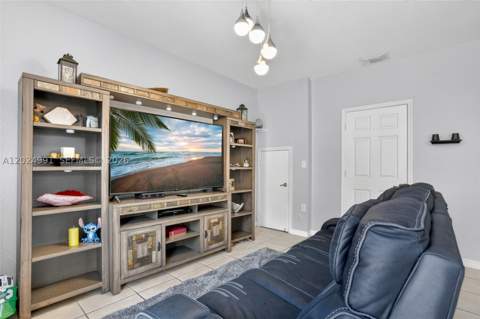 16651 SW 79th Ter, Miami FL - photo 19 of 34