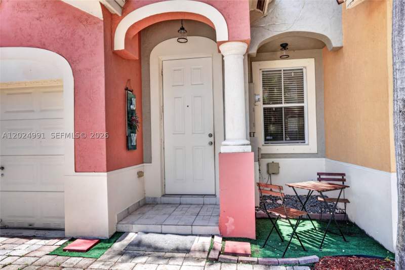 3 bedroom Townhouse at 16651 SW 79th Ter, Kendalland, Miami — photo 3
