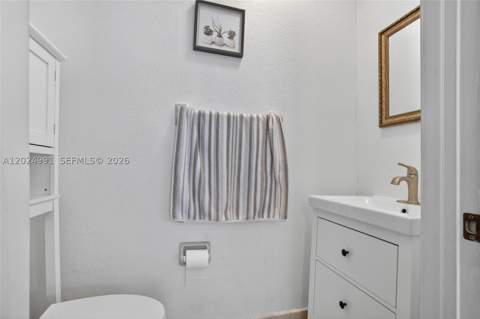 16651 SW 79th Ter, Miami FL - photo 9 of 34