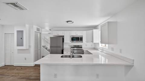 2902 NW 44th Street, Miami FL - photo 11 of 25