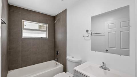 2902 NW 44th Street, Miami FL - photo 15 of 25