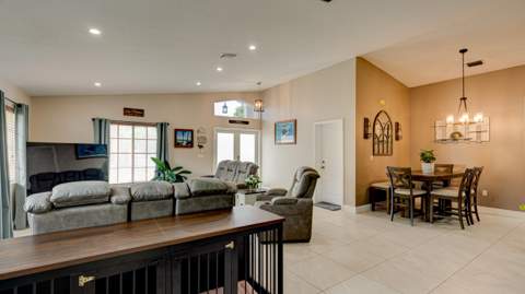 20221 SW 85th Court SW, Cutler Bay FL - photo 15 of 43