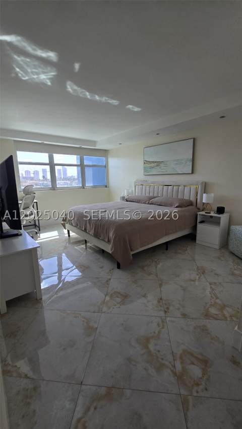 16558 NE 26th Ave 5D, North Miami Beach FL - photo 22 of 34