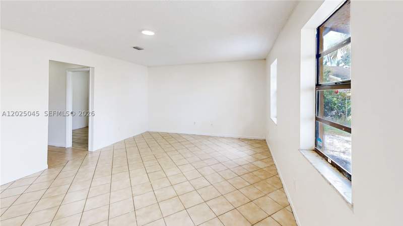 4 bedroom SingleFamilyResidence at 1664 SW 2nd Ct, Avocado Villas, Homestead — photo 4