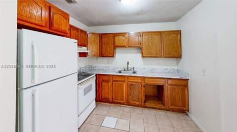 1664 SW 2nd Ct, Homestead FL - photo 6 of 57