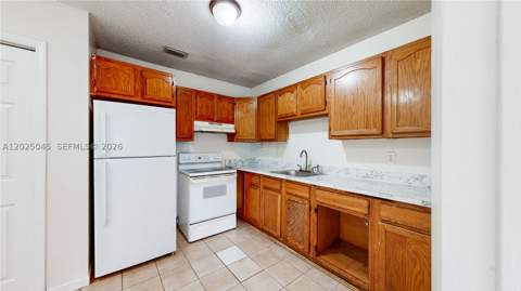 1664 SW 2nd Ct, Homestead FL - photo 7 of 57
