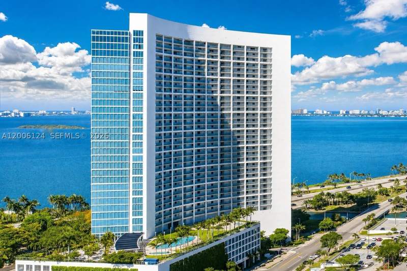 2 bedroom Condominium at 601 NE 36th St 1404, Blue Condo, Miami — photo 2