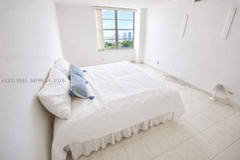 230 174th St 1916, Sunny Isles Beach FL - photo 12 of 32