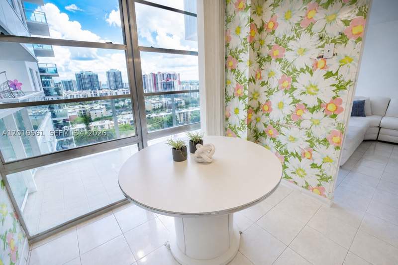 2 bedroom Condominium at 230 174th St 1916, Winston Towers 300 Condo, Sunny Isles Beach — photo 4