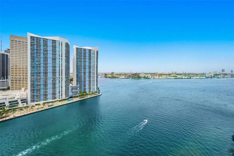 3 bedroom Condominium at 900 Brickell Key Blvd 1801, Asia Condo, Miami — photo 5