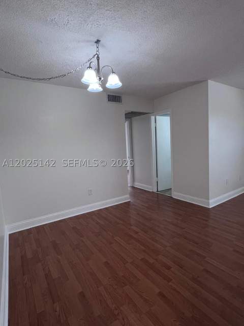 2570 W 67th Pl 21-2, Hialeah FL - photo 10 of 15