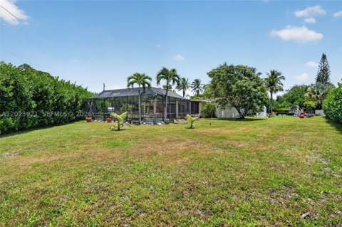 8461 SW 68th St Rd, Miami FL - photo 12 of 65