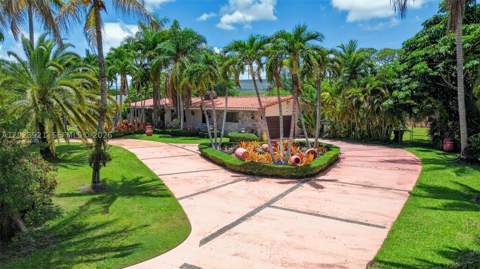 8461 SW 68th St Rd, Miami FL - photo 6 of 65