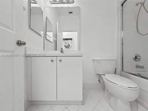 9267 SW 220th Ter, Cutler Bay FL - photo 24 of 39