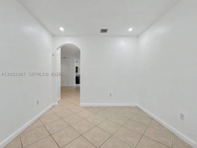 3 bedroom Townhouse at 9267 SW 220th Ter, Lakes By The Bay Cee, Cutler Bay — photo 5