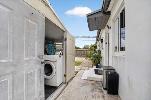 995 NE 156th Terrace, North Miami Beach FL - photo 20 of 36