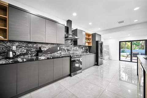 112 NW 53rd St, Miami FL - photo 7 of 72