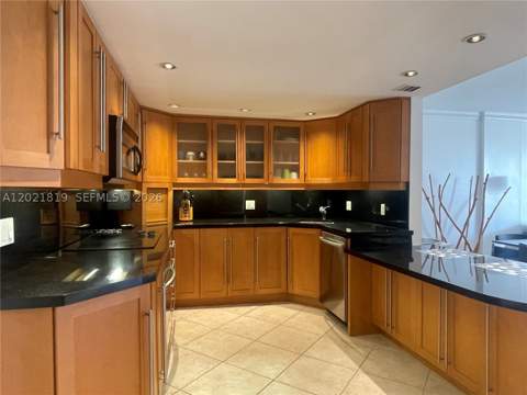 199 Ocean Lane Dr 413, Key Biscayne FL - photo 10 of 13