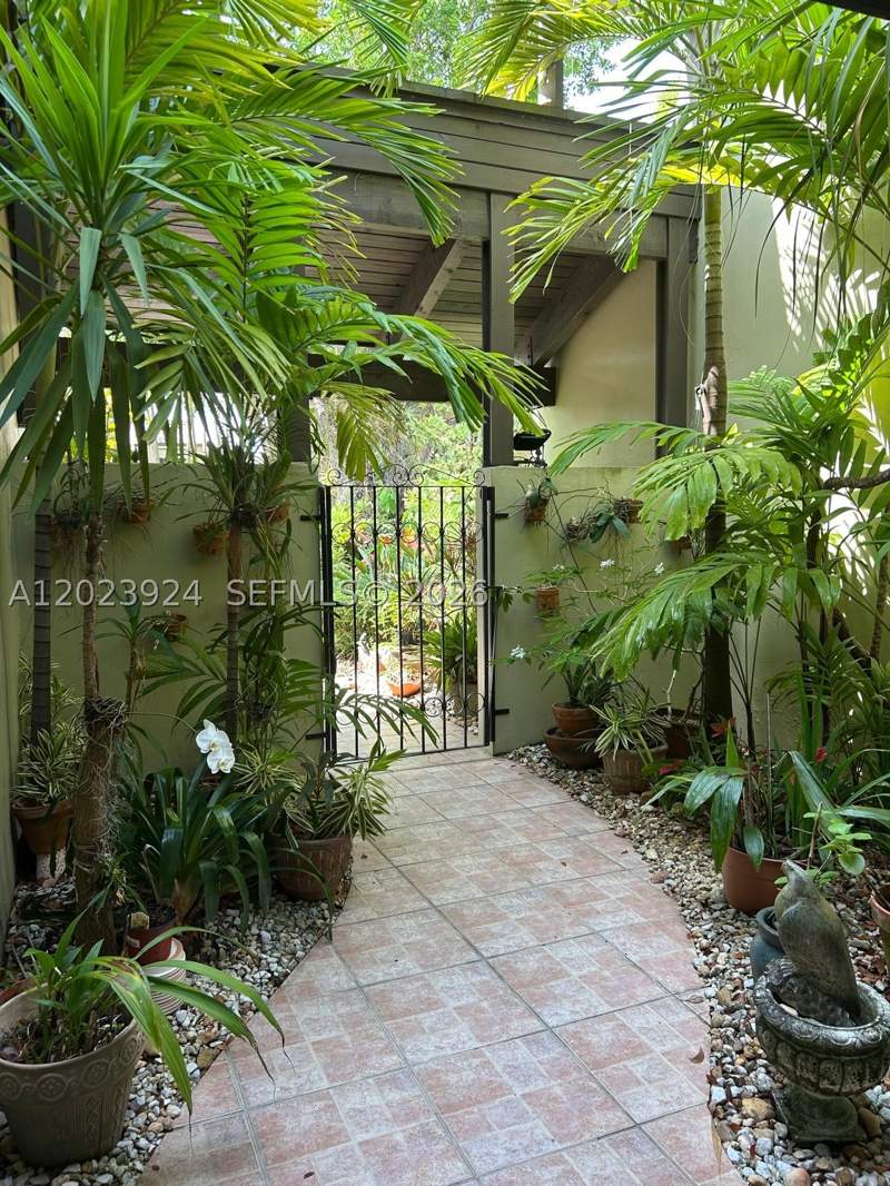 3 bedroom Condominium at 3689 Estepona Ave F30-B, Costa Del Sol Condo P, Doral — photo 2