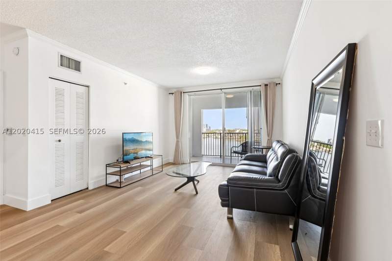 2 bedroom Condominium at 17150 N Bay Rd 2808, Porto Bellagio Condo, Sunny Isles Beach — photo 2