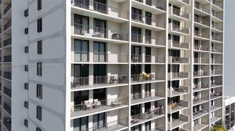 2625 Collins Ave 803, Miami Beach FL - photo 13 of 66
