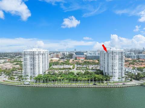 2851 NE 183rd St 2112E, Aventura FL - photo 21 of 22