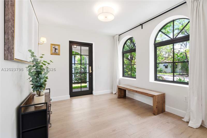 4 bedroom SingleFamilyResidence at 1220 Cordova St, Granada Place Amd Pl, Coral Gables — photo 4