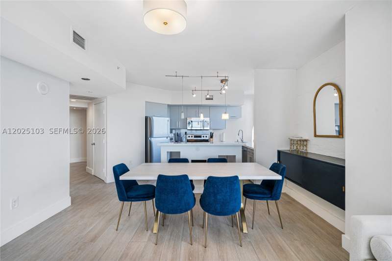 2 bedroom Condominium at 1330 West Ave 2107, The Waverly At South Beac, Miami Beach — photo 4