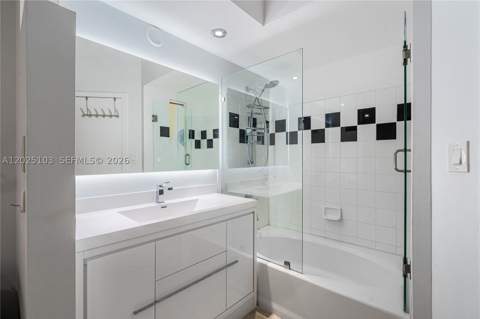 1330 West Ave 2107, Miami Beach FL - photo 9 of 27