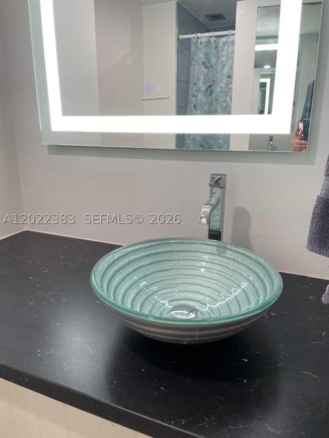 18021 Biscayne Blvd 1701, Aventura FL - photo 12 of 23