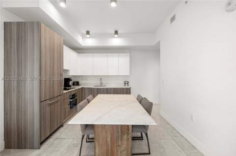 239 SW 9th St 1202, Miami FL - photo 8 of 36