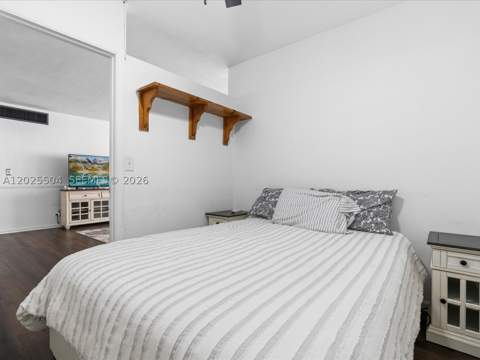 5005 Collins Ave 222, Miami Beach FL - photo 21 of 37