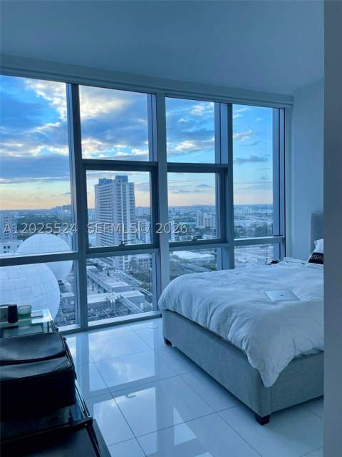 851 NE 1st Ave 1808, Miami FL - photo 13 of 26