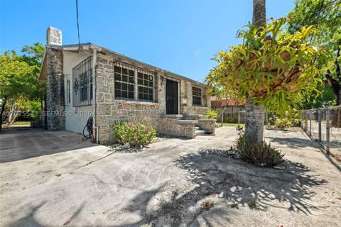 1053 NW 28th St, Miami FL - photo 21 of 25