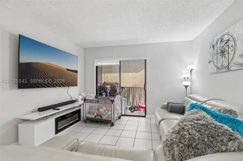 6041 W 24th Ave B-103, Hialeah FL - photo 6 of 28
