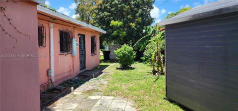 901 NE 160th Ter, North Miami Beach FL - photo 19 of 22