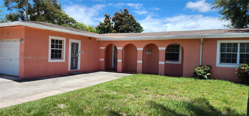 3 bedroom SingleFamilyResidence at 901 NE 160th Ter, Carl Byoir, North Miami Beach — photo 5