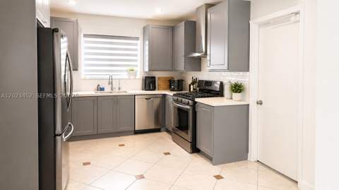 430 NE 145th St, Miami FL - photo 11 of 30